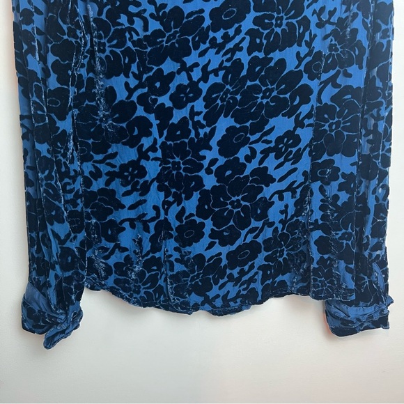 Vintage Ann Taylor Silk Burnout Velvet Button Down Shirt Top Dark Romantic 4 - Picture 11 of 13